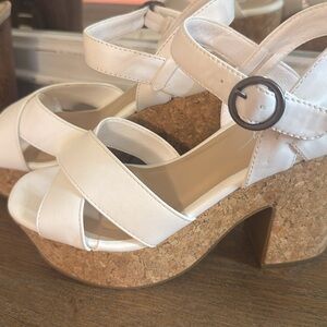Wonderly White Platform Sandals